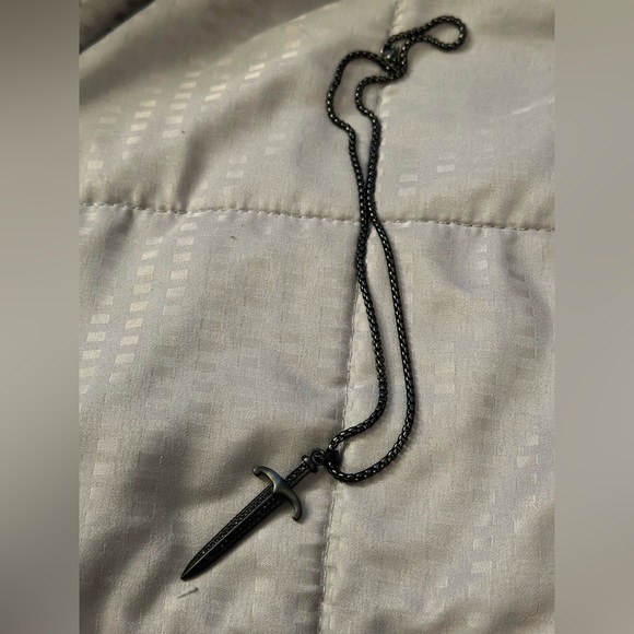 Sword Pendant Box Chain Necklace - Picture 4 of 4